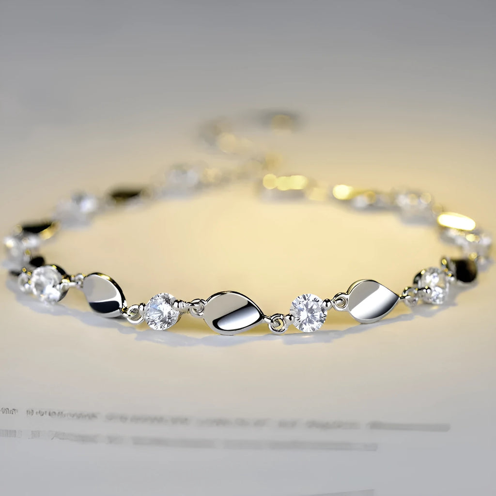 Bright white 925 sterling silver bracelet with AAA+ zircon stones, adjustable 20cm chain, German polished finish
