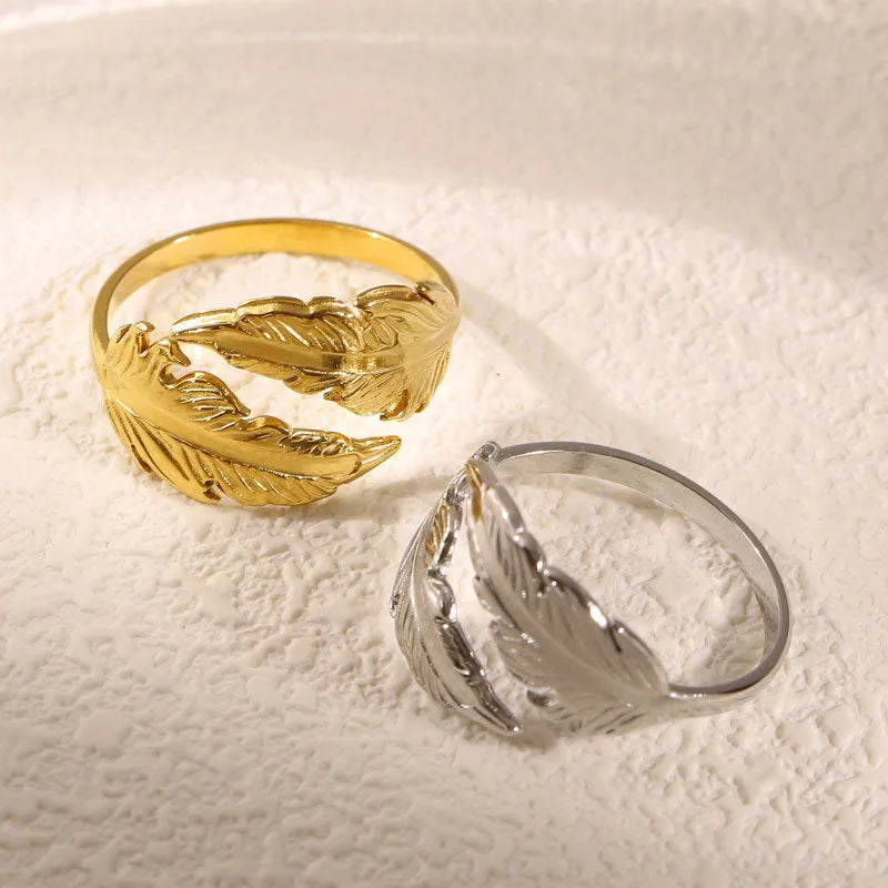 Adjustable titanium steel feather ring in silver or gold colour with electroplated finish