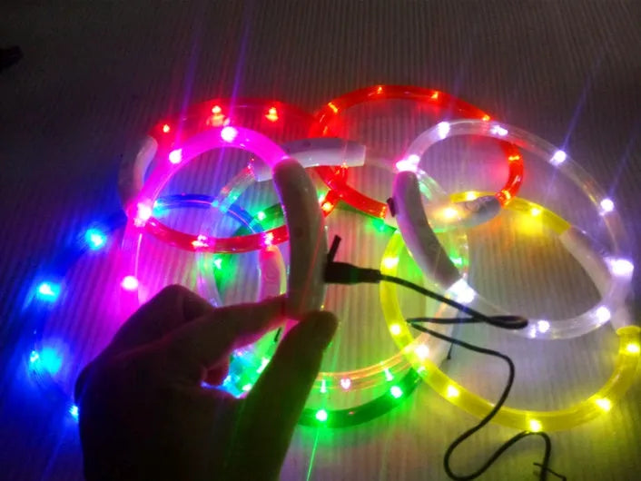 USB rechargeable LED dog collar with three flash modes for small and large dogs