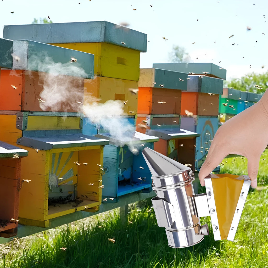 Stainless steel beekeeping smoker with leather bellow and nozzle, portable smoke sprayer for apiary use