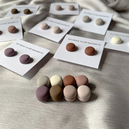 Malaysia Strong Scarf Buckle Macron Round Magnet in painted zinc alloy for secure scarf fastening