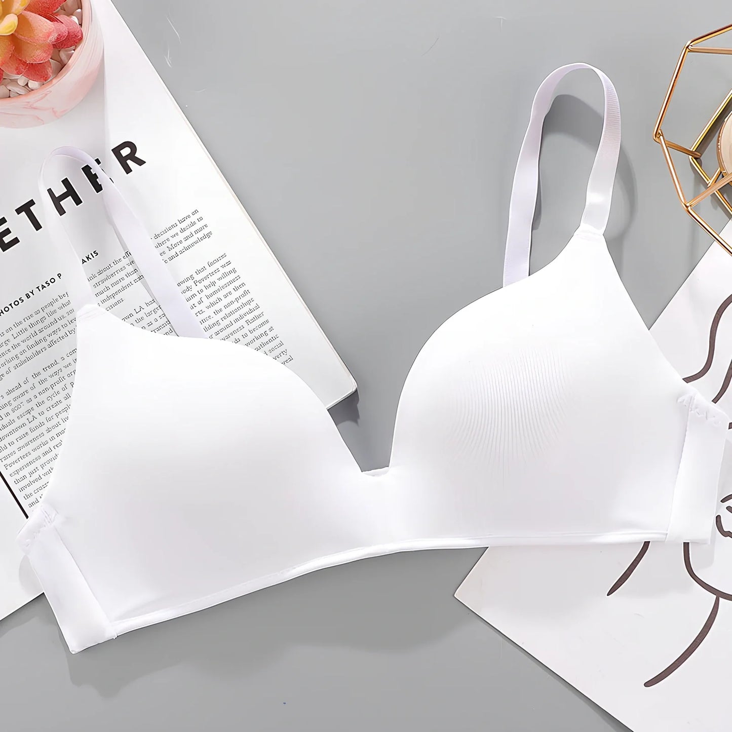 White breathable gather bra with detachable straps, 3/4 cup, seamless one-piece design for women