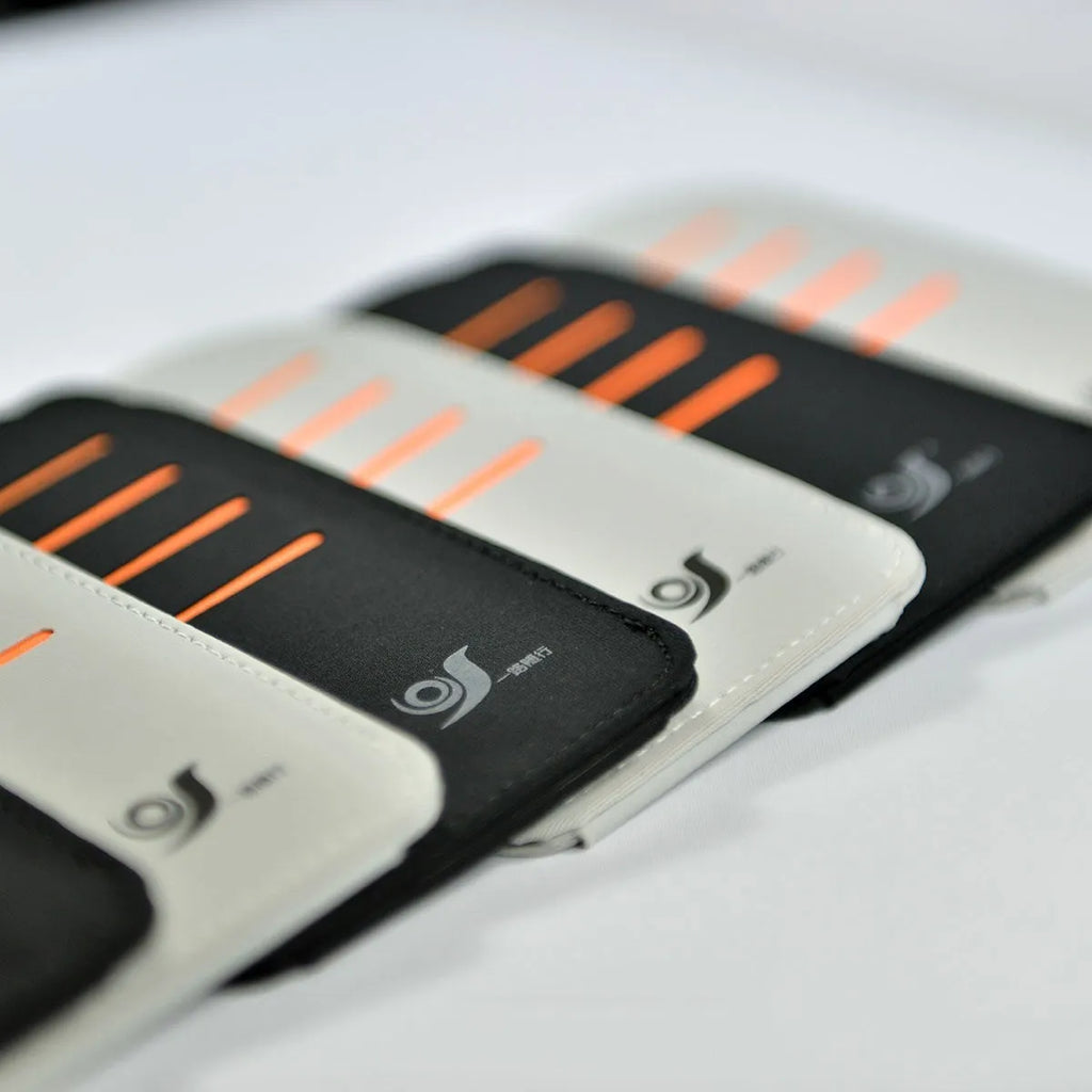 Car sun visor set showing four shading panels and a vehicle-mounted storage bag.