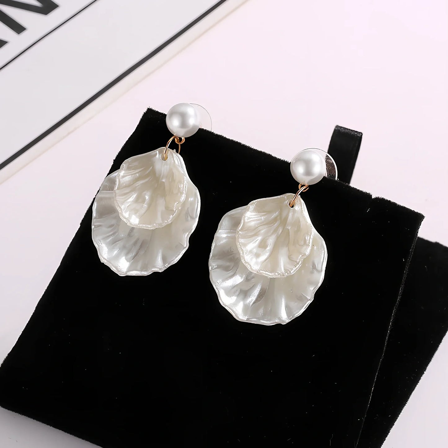 Women's acrylic pearl shell earrings with 5.2g lightweight design and shell shape