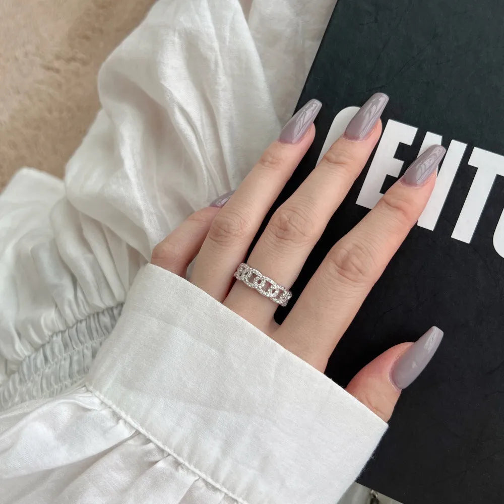 Silver punk chain ring for women in white colour, electroplated finish, size No 6