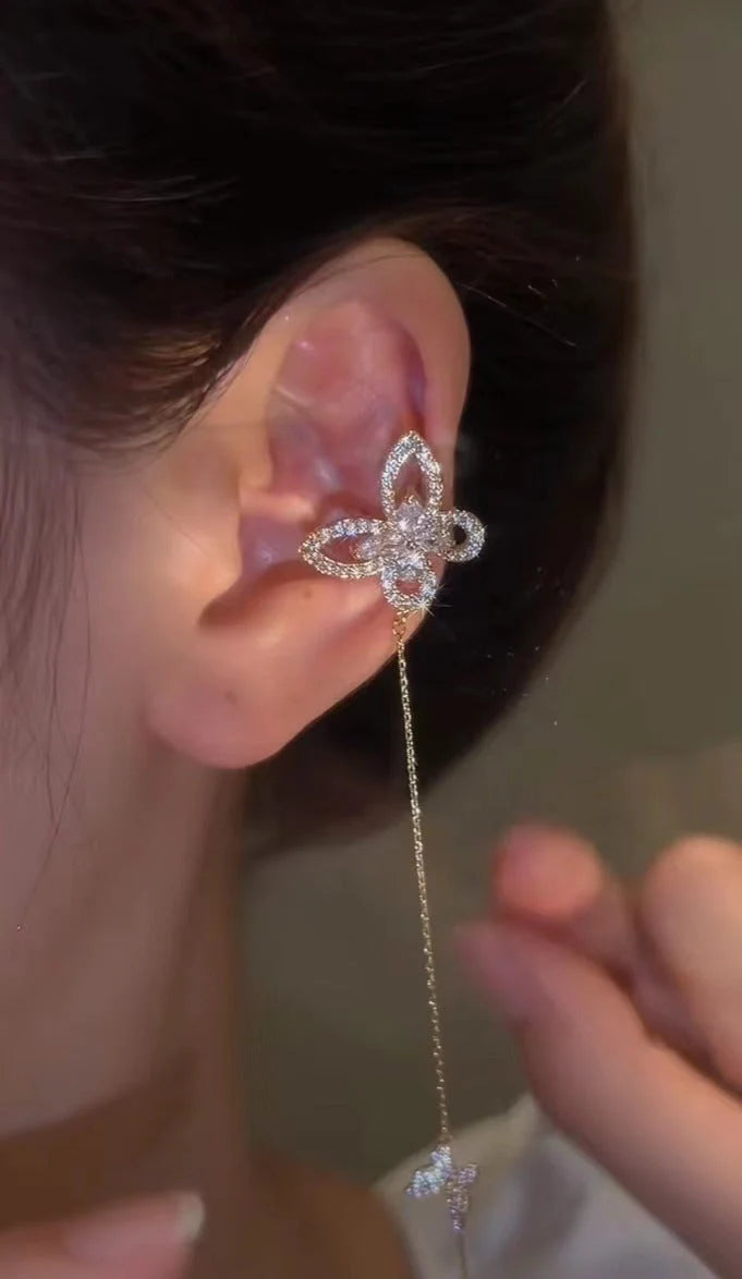 Hollow Butterfly Zircon Ladies Ear Clip Line Smart Stud Earrings with bow shape and zircon detailing