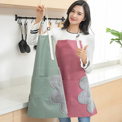 Versatile Oxford cloth apron with absorbent towel pockets, adjustable neck strap, and generous back ties - perfect for cooking, gardening, and grilling