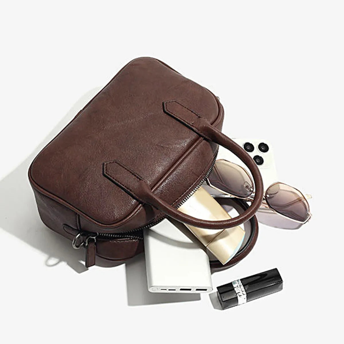 Retro square messenger bag in black with single shoulder strap