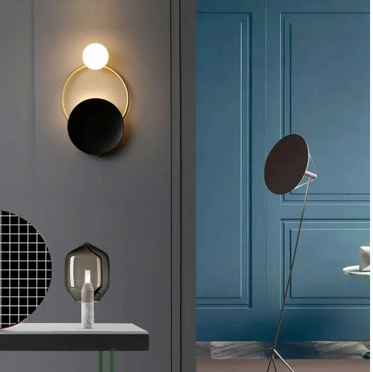 Post-modern iron ring wall lamp with antlers shape measuring 25x36mm for hotel restaurant use