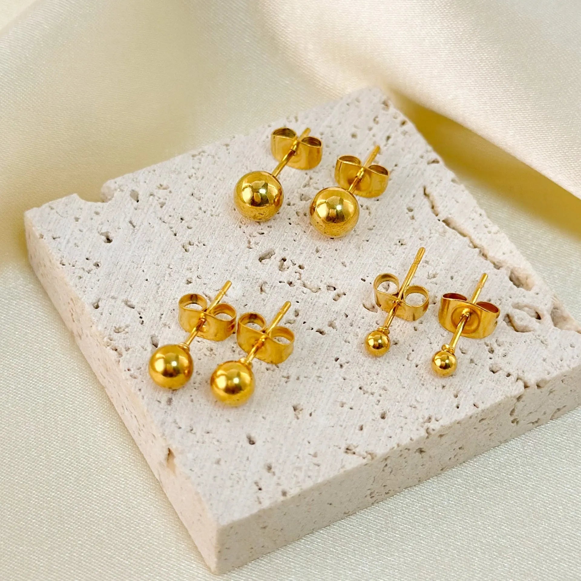 Stainless steel 18K gold plated ball stud earrings in 3mm 4mm 5mm 6mm sizes