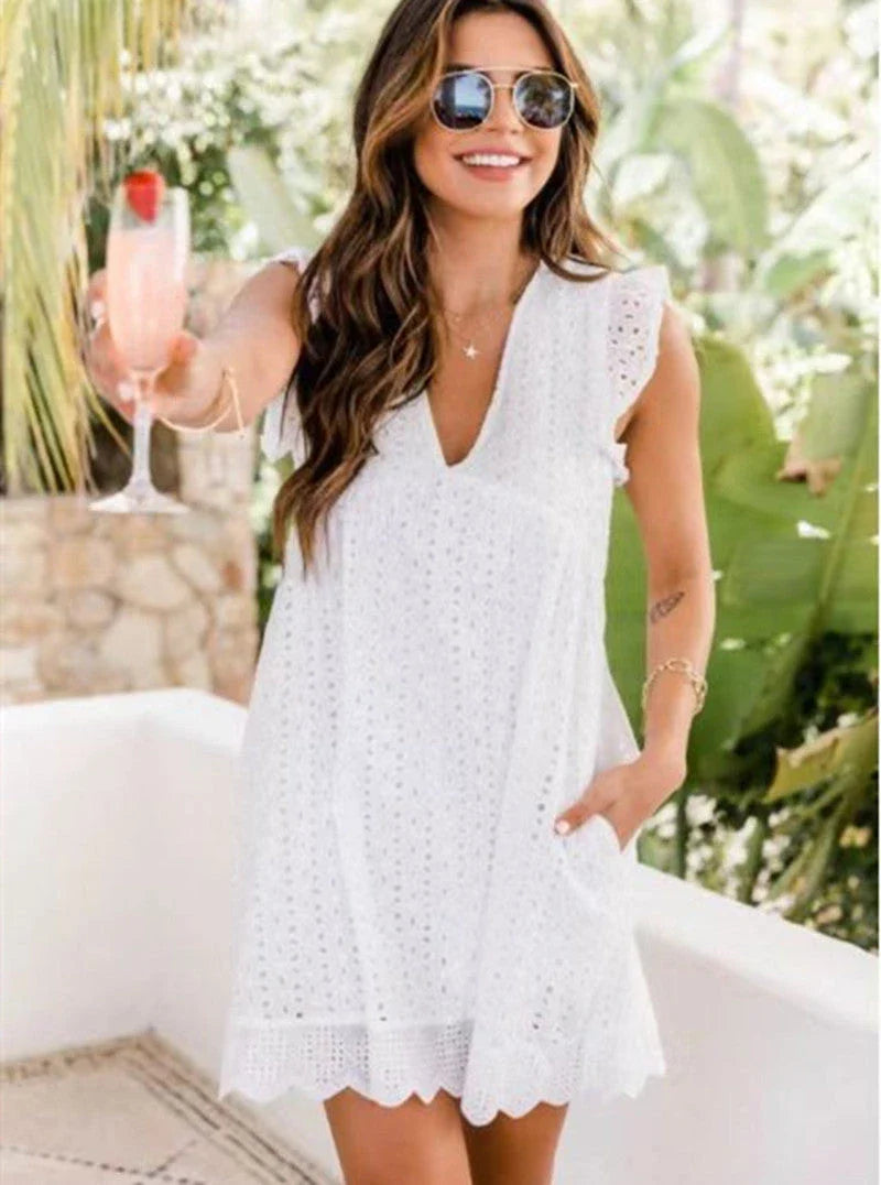 Chic Sleeveless V-Neck Lace Pocket Dress