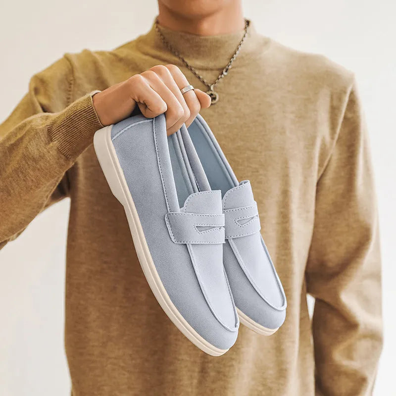 Men's suede casual shoes in beige with round toe, low flat heel, and vulcanised rubber sole.