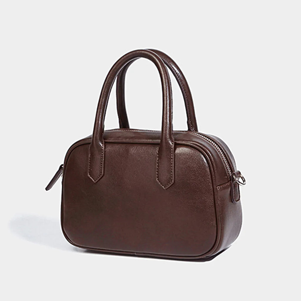 Retro square messenger bag in black with single shoulder strap