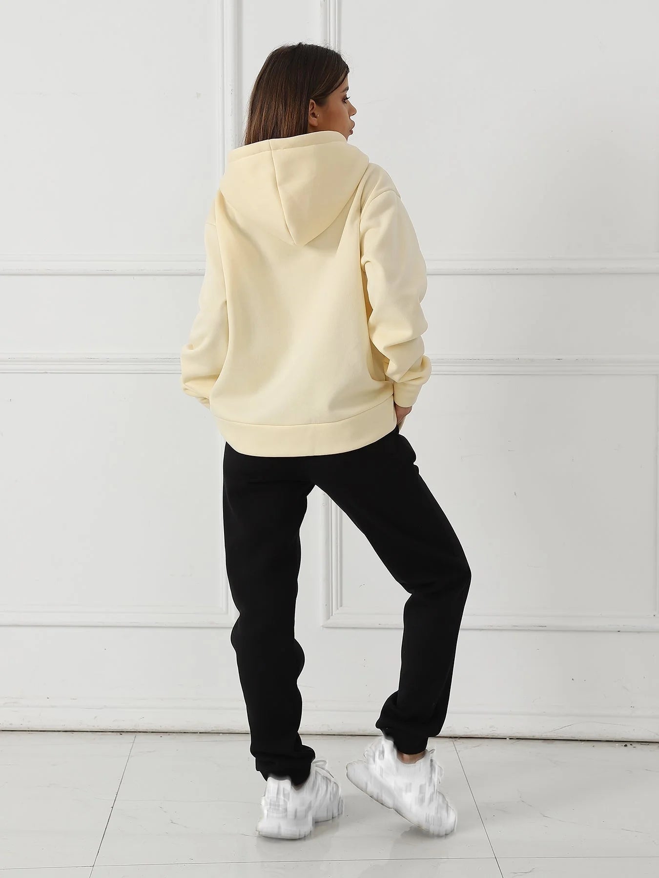 Women's long sleeved sweatshirt in apricot and brown, sizes S to XXL