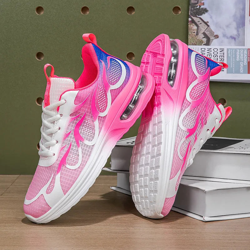 Women's casual sneaker in moonlight colour with mesh upper and light-coloured PU sole.
