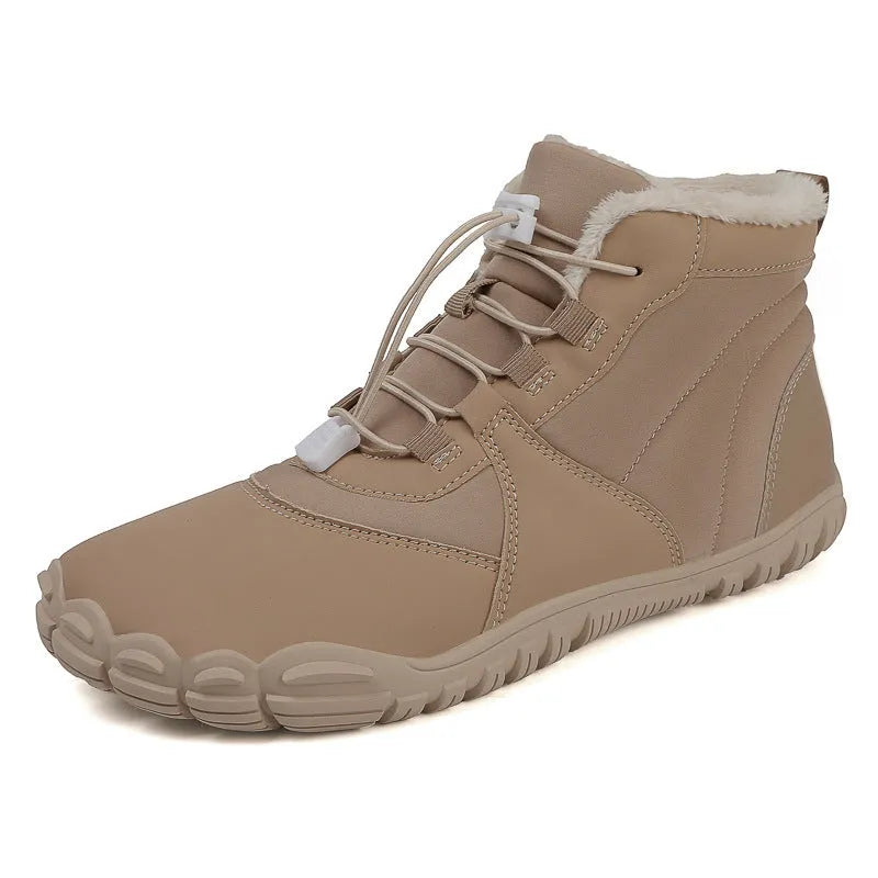 Outdoor snow boots in black with front lace-up, round toe, and a non-slip rubber sole.