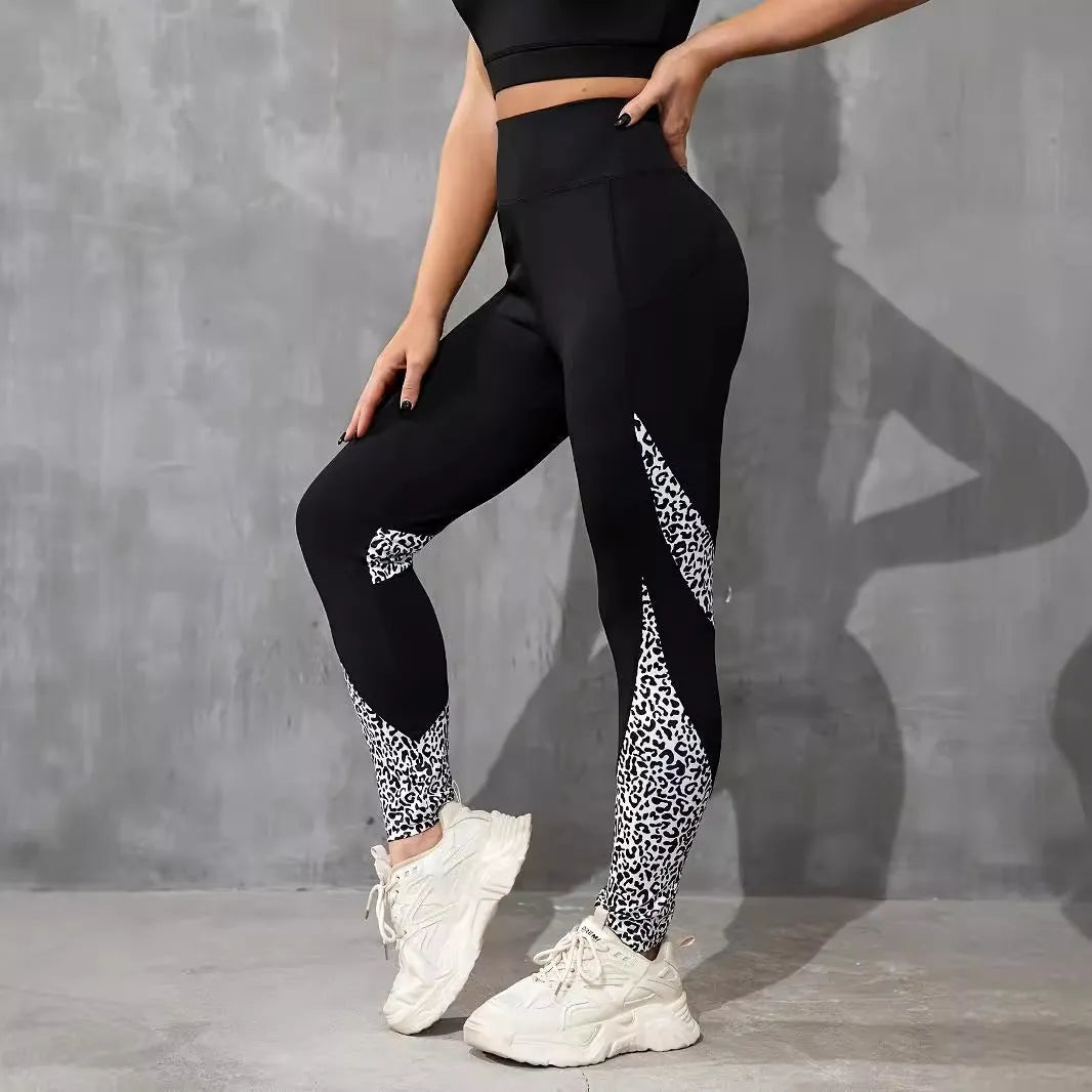 Women's high-waist colour contrast patchwork leggings with side pocket for fitness and yoga wear