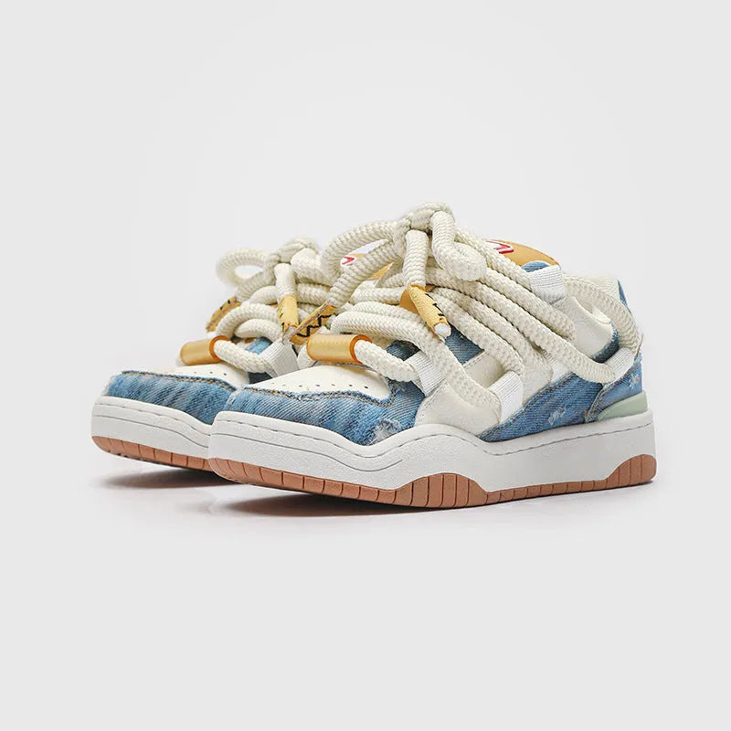 Casual unisex sneakers with thick rubber sole and round toe in various colours