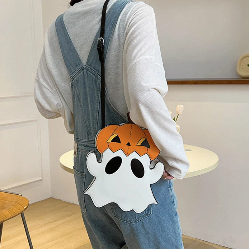 Halloween shoulder bag with 3D cartoon pumpkin ghost design in white