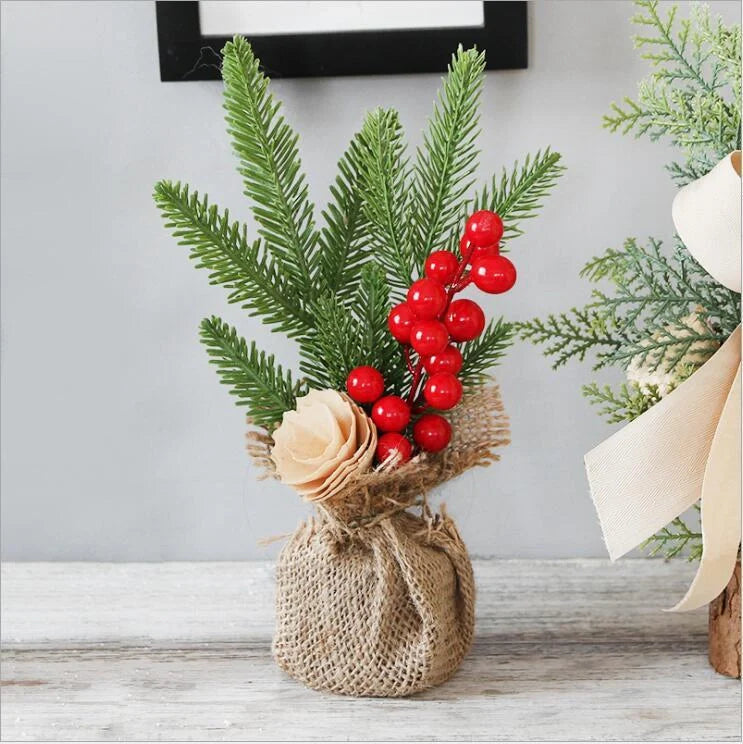 Mini Christmas tree with snow flocking and red berries, 25cm tall