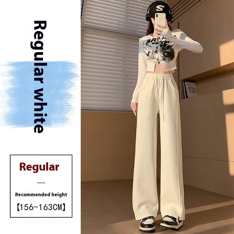 Women's high waist cotton sweatpants in various colours, featuring a straight-leg design and pockets.