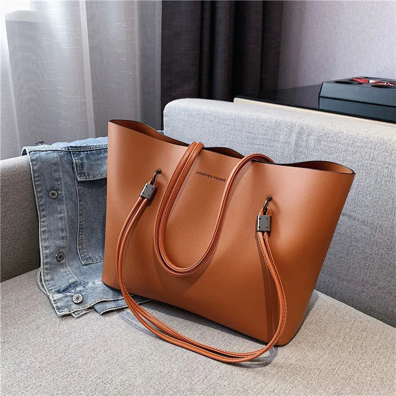 Retro women's large capacity PU shoulder bag with spliced design in brown colour