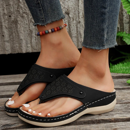 Women's PU thong sandals with segmented toe design in various colours