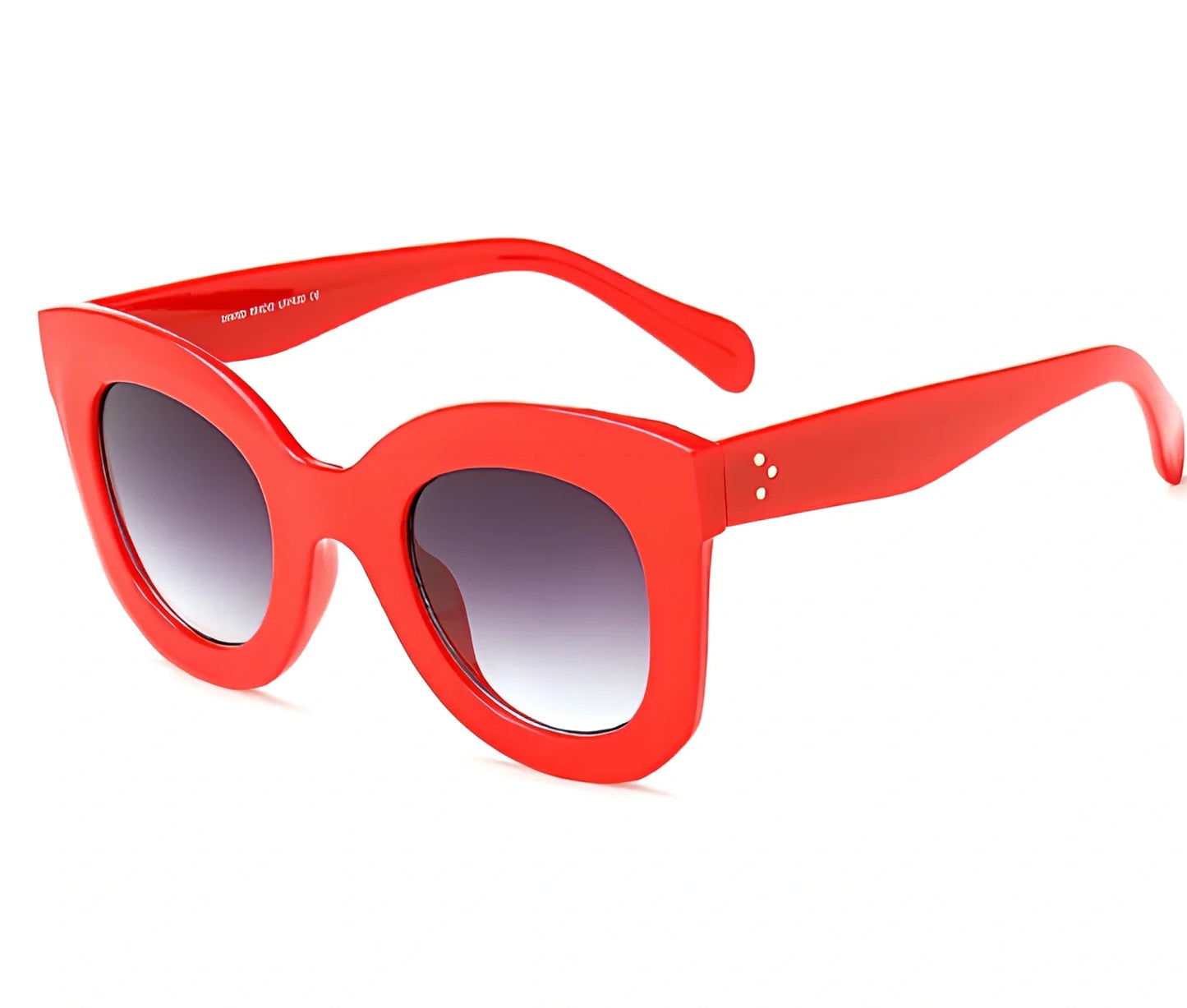 Women's vintage cat eye sunglasses with gradient lenses and polycarbonate frame