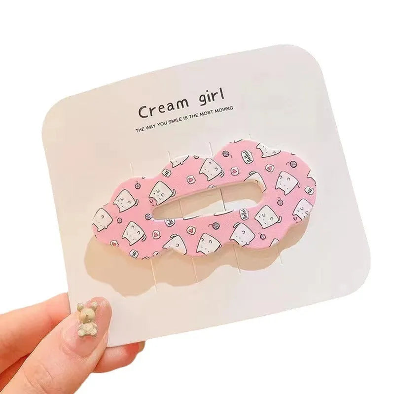 Plastic resin cartoon fruit hair clip with strawberry design for girls - 4.5cm length barrette