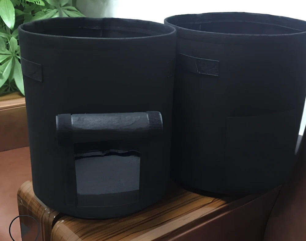 Black breathable non-woven plant growth bag with side window and double handles for potato cultivation