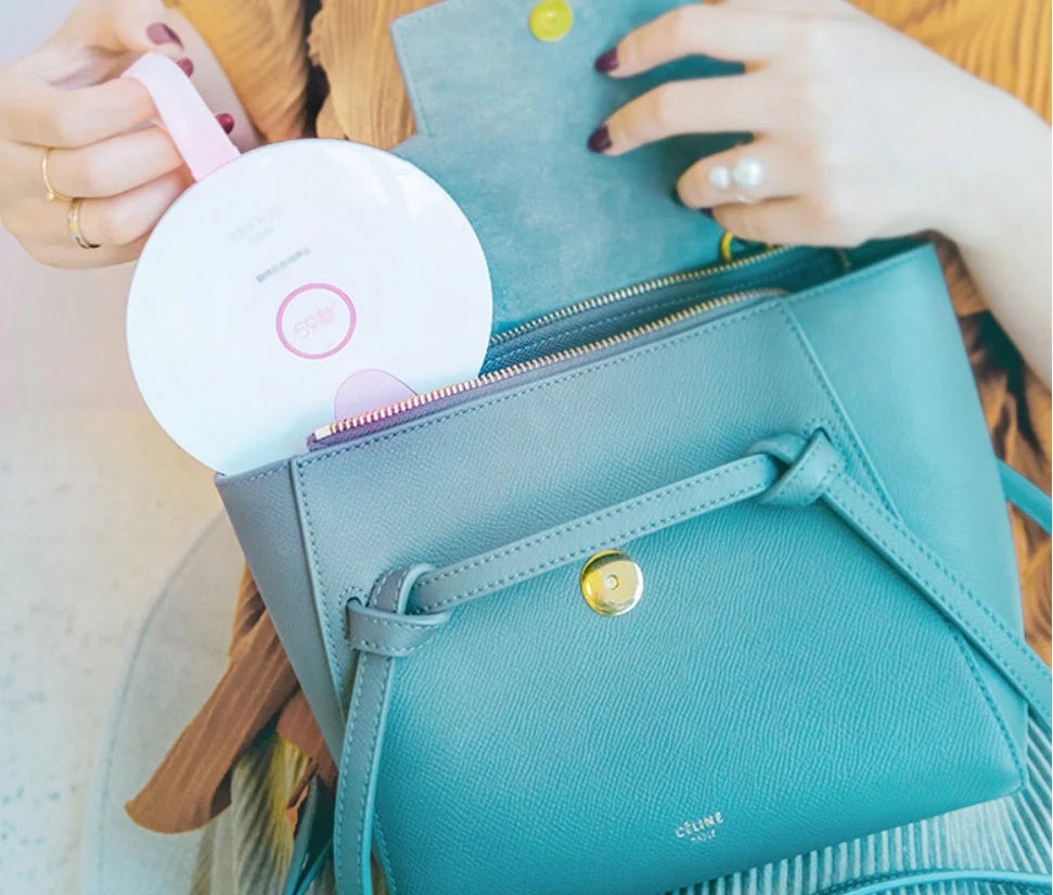 Compact USB baby bottle sterilizer with gravity sensing technology