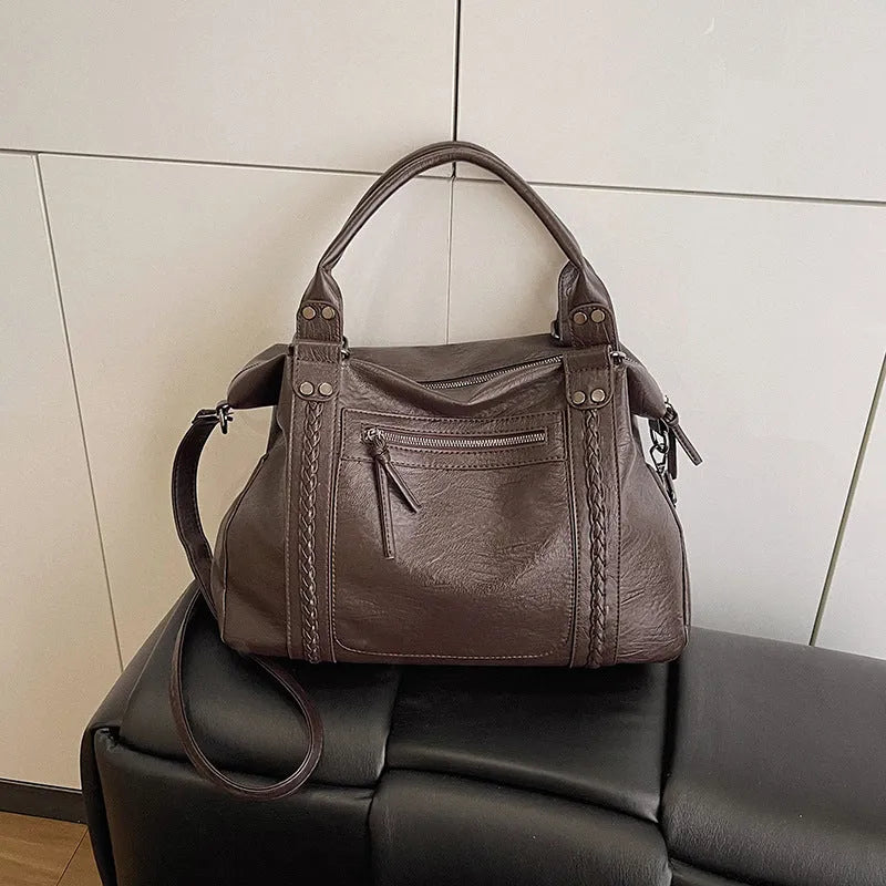 Women's retro trend shoulder crossbody bag in PU leather, black colour, 38x12x25cm, single strap, lightweight 0.6kg