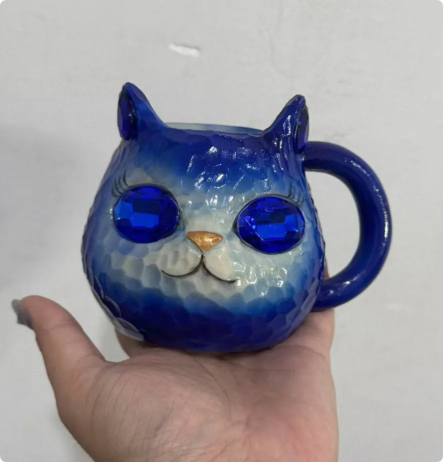 Decorative resin cat cup craft in blue, green, pink, or purple, American style.