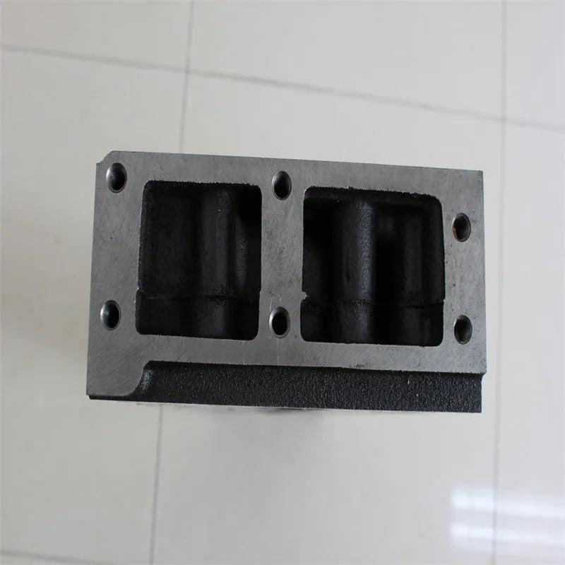 Isuzu 4JG2 cylinder cover assembly for manual transmission with standard bore dimensions