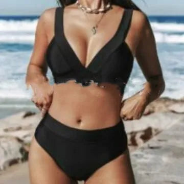 Women's solid colour slim fit bikini set in black with complete top and pants