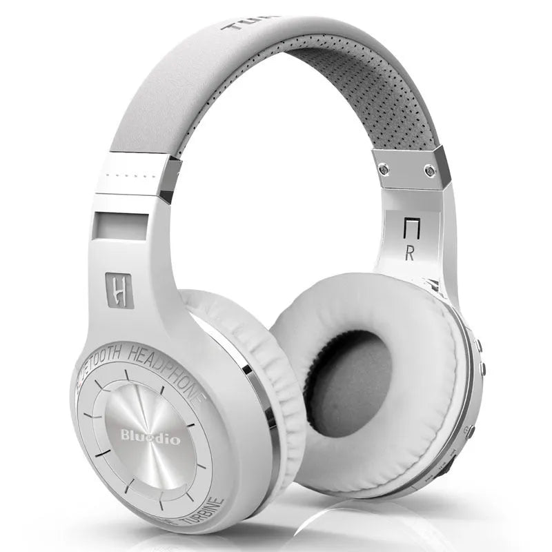 Wireless Bluetooth headphones with stereo subwoofer, 57mm driver, PU ear pads, in black and white colours