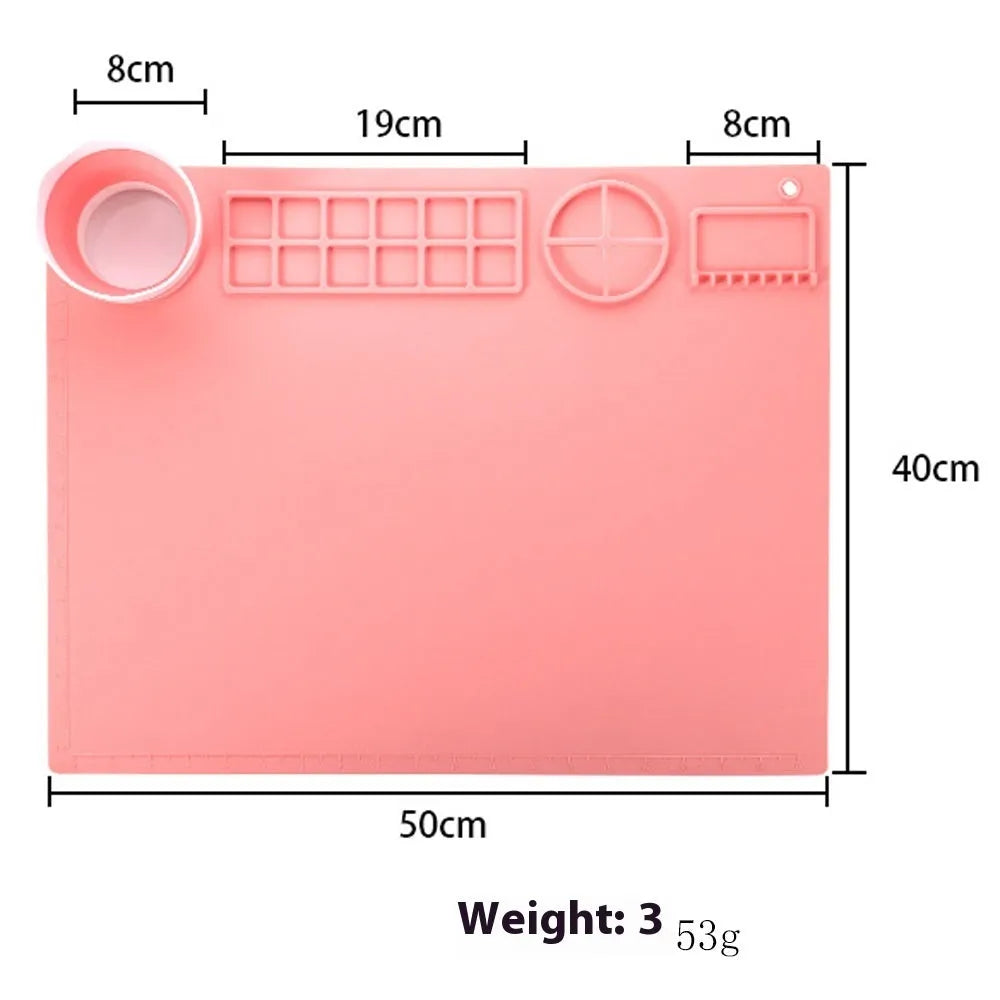 Green silicone painting pad measuring 50x40cm with integrated water bowl for watercolour art