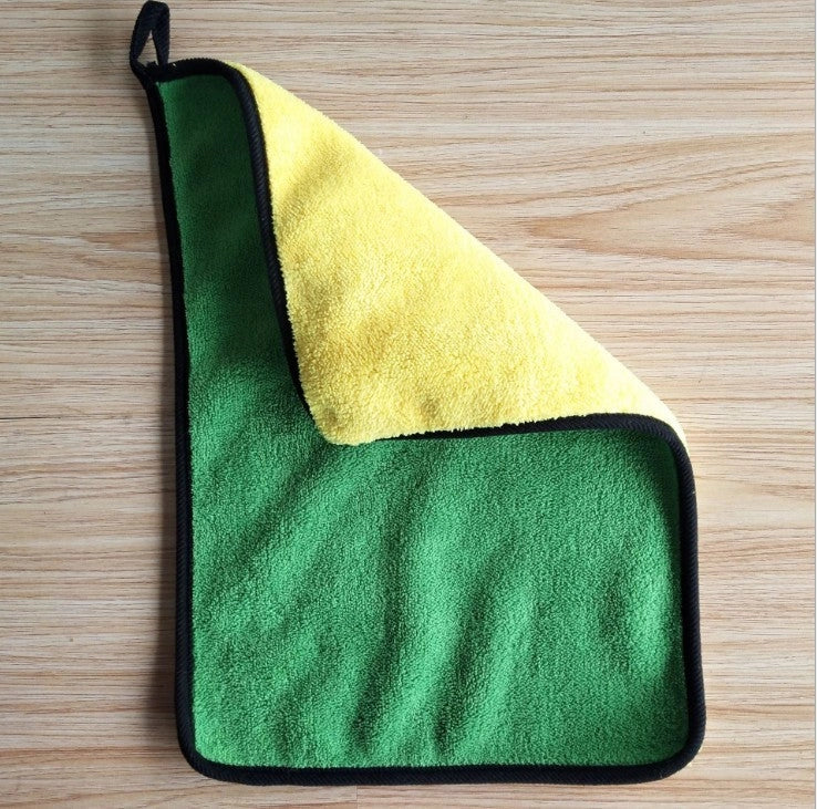 Two-colour double-sided car cleaning towel for scratch-free wash