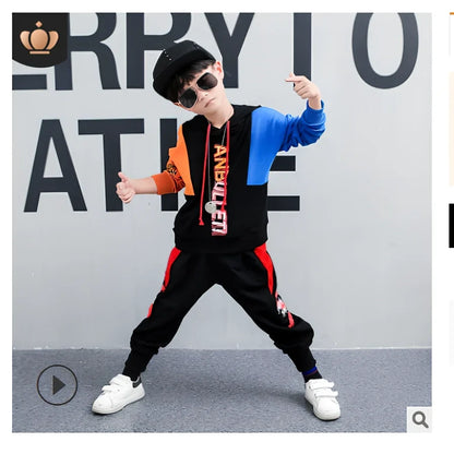 Boys' Korean-style two-piece spring suit in gules red or yellow, 95% cotton with long sleeves and fixed hood, sizes 110-180 yards for 100-170cm heights