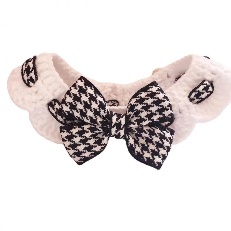 Wool dog collar with houndstooth pattern in black or red, shown in four sizes from XS to L