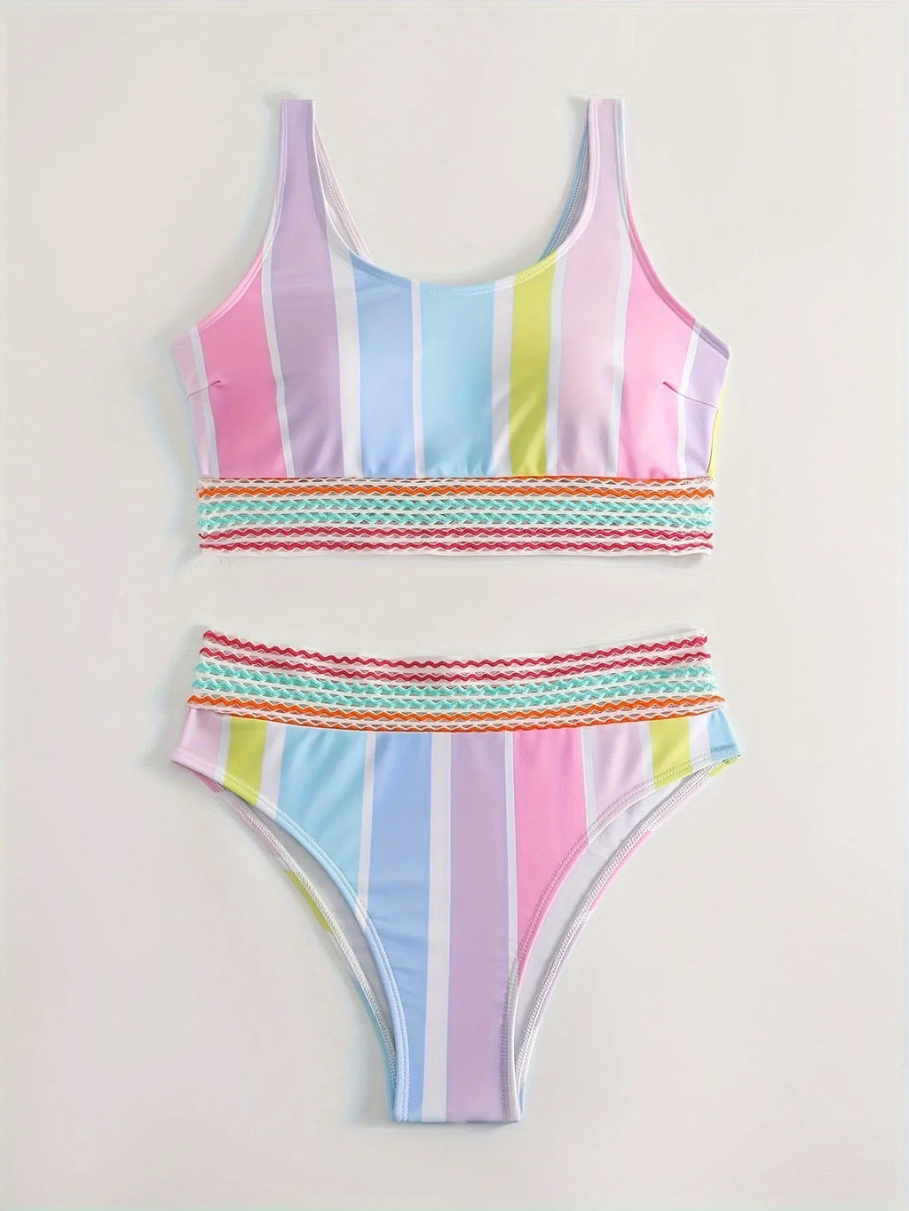 Women's striped briefs-style bikini in picture colour, made from polyester and spandex.