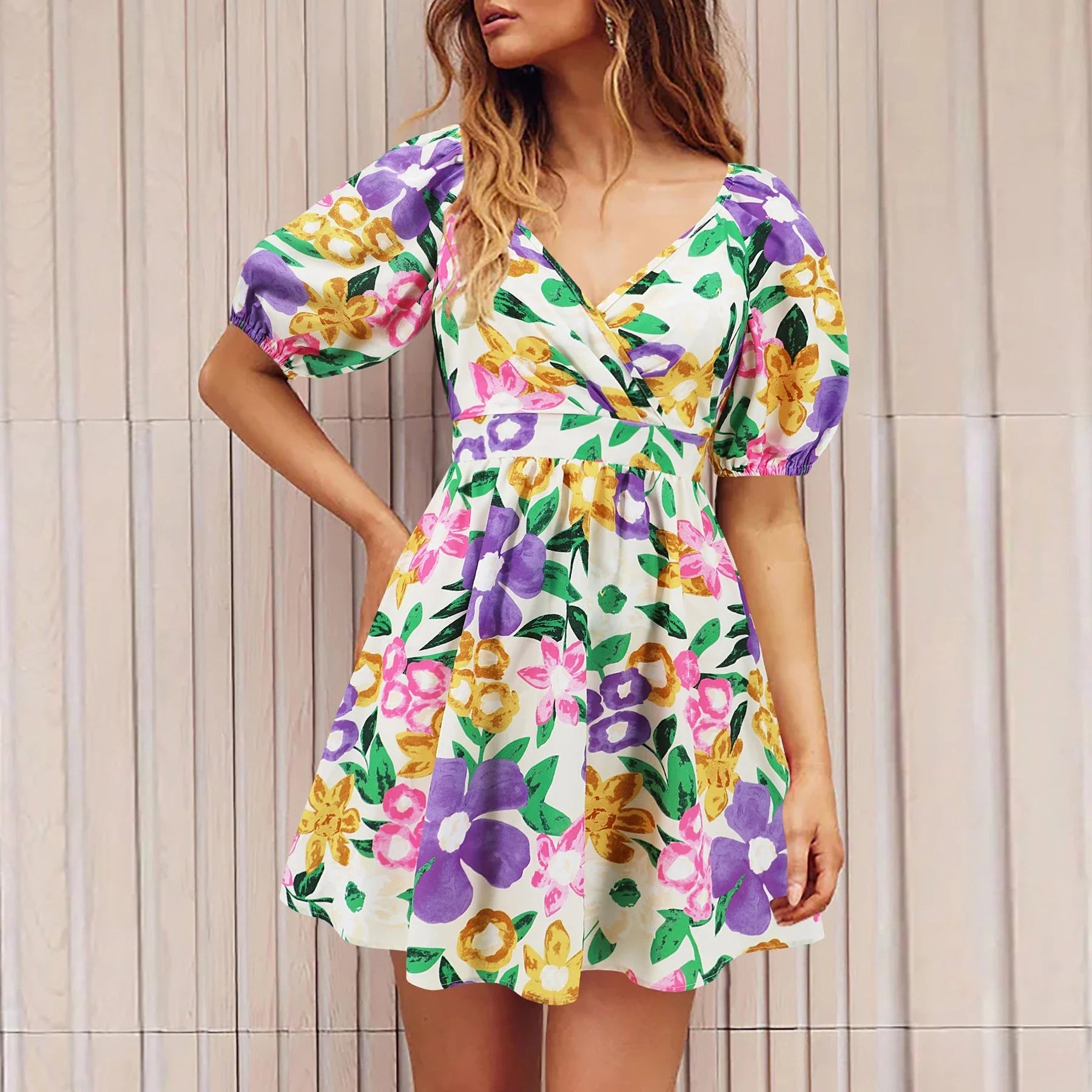 Trendy floral print summer dress with flattering lantern sleeves in vibrant colors