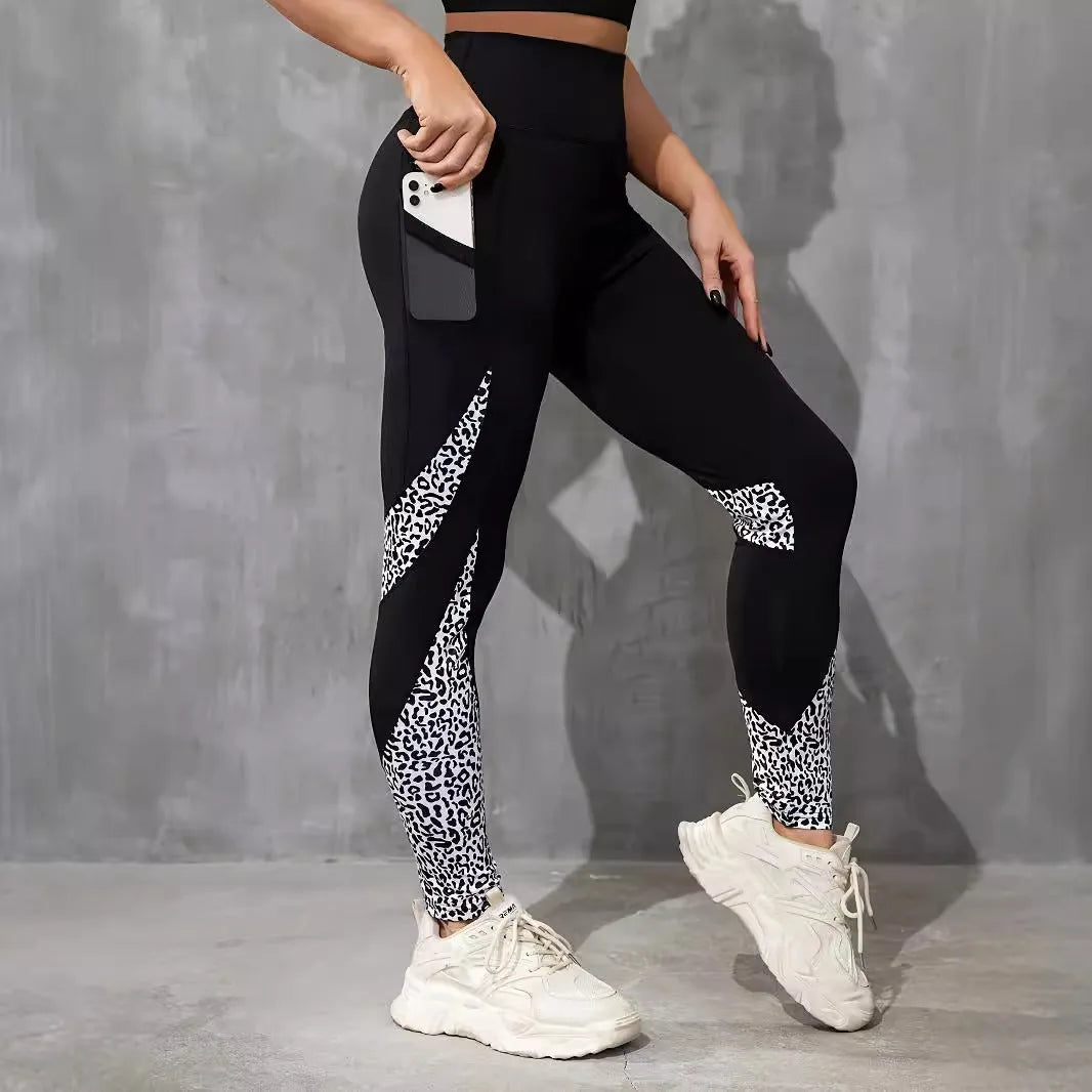 Women's high-waist colour contrast patchwork leggings with side pocket for fitness and yoga wear