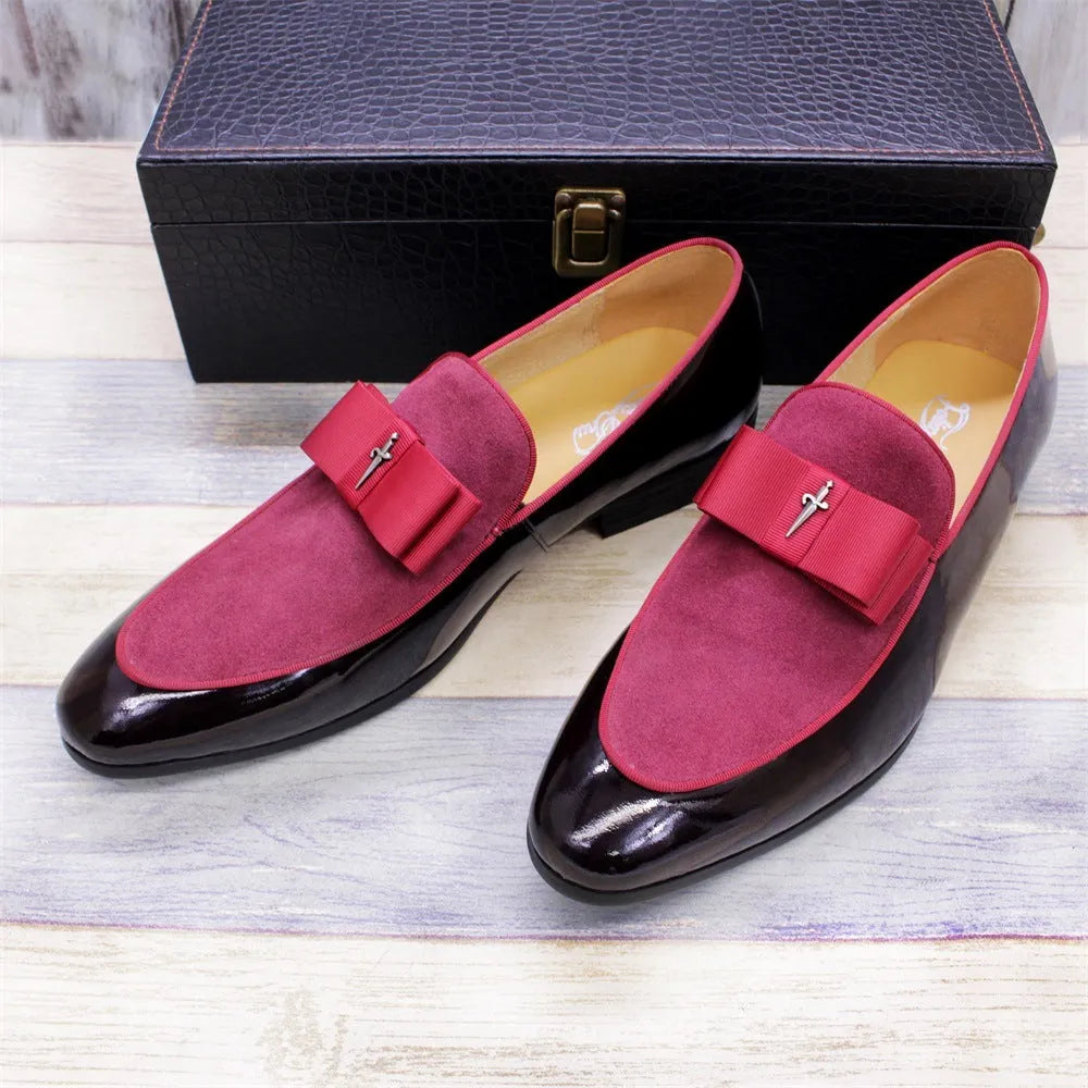 Men's glossy black patent leather low top shoes with a Tassel decoration.