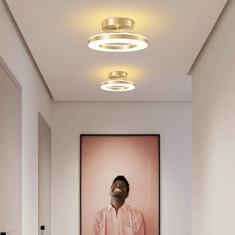 Modern minimalist ring ceiling lamp LED in white finish, 20cm diameter for hallway use