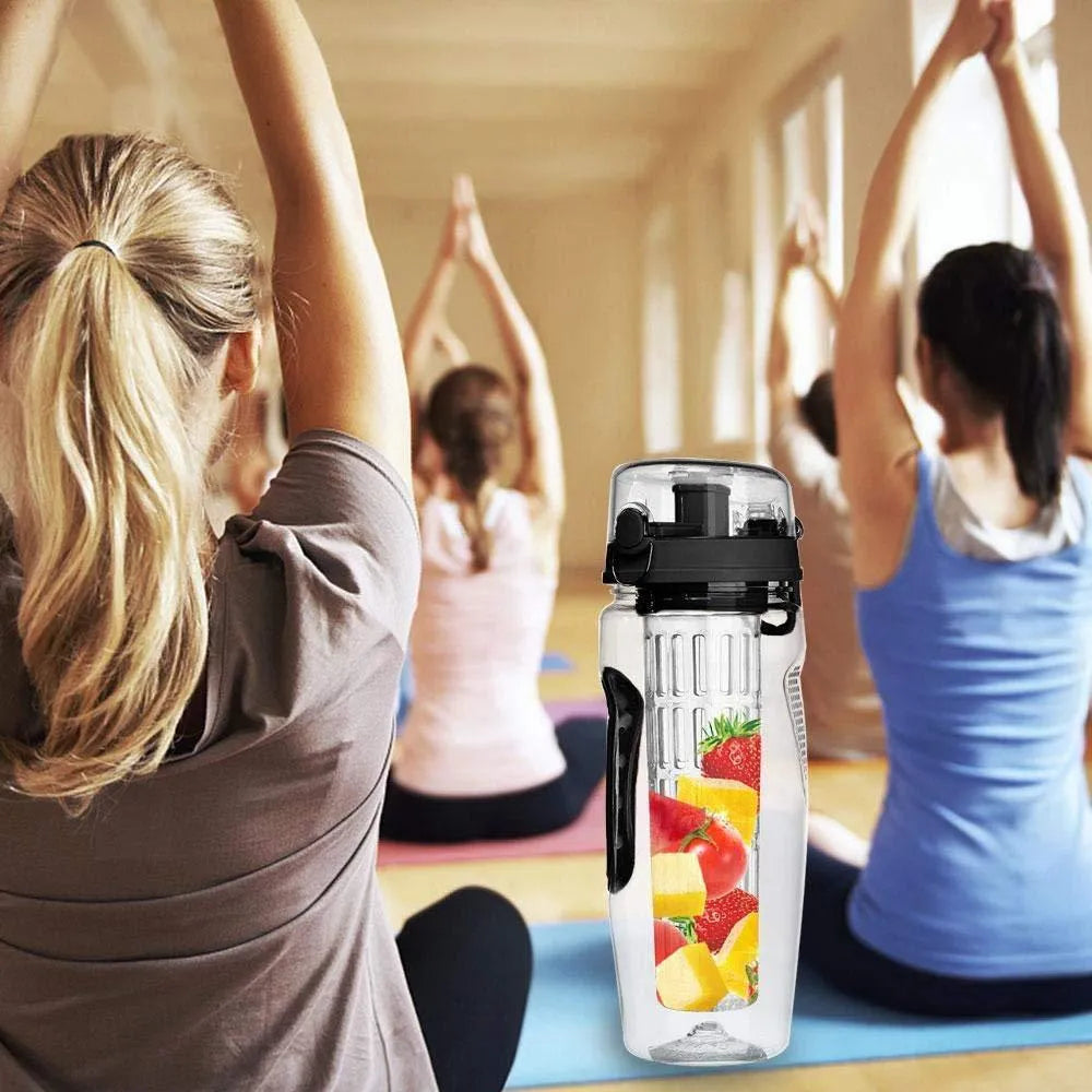 32oz Tritan fruit infusing water bottle with fruit cup infuser and leakproof design