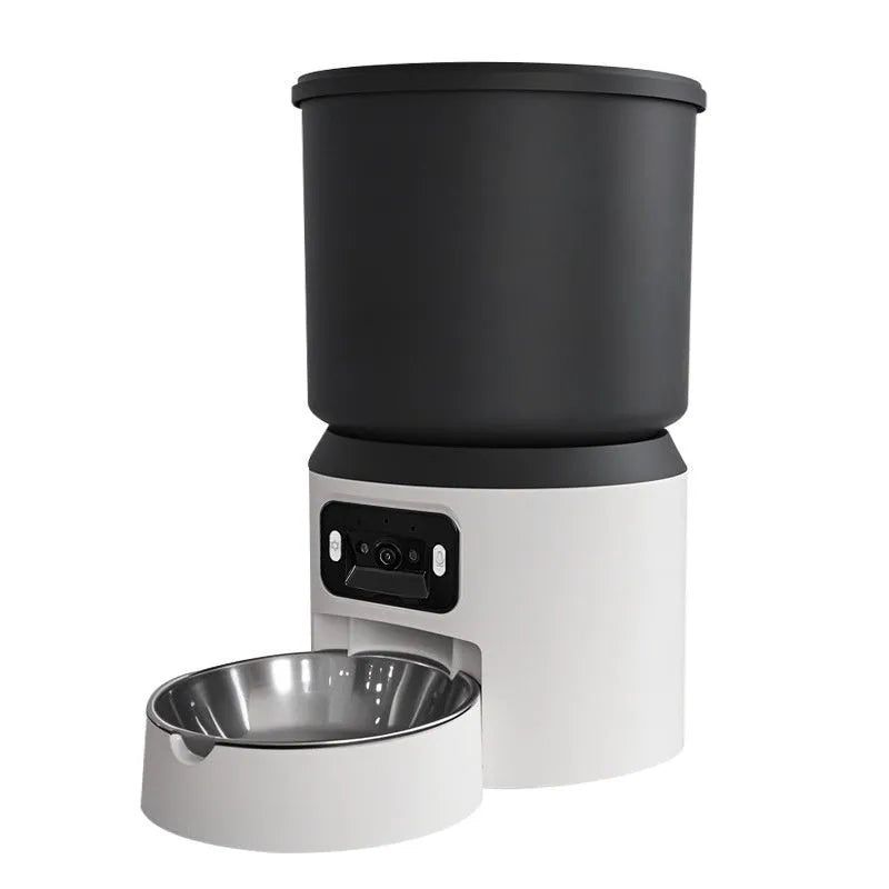 4-litre smart pet feeder with smartphone app showing remote control and video feed.