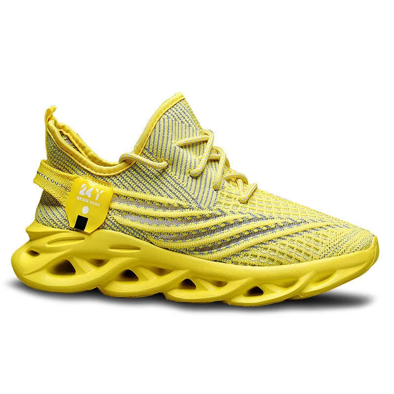 Men's flyknit mesh platform sneakers in solid colours with stitching details