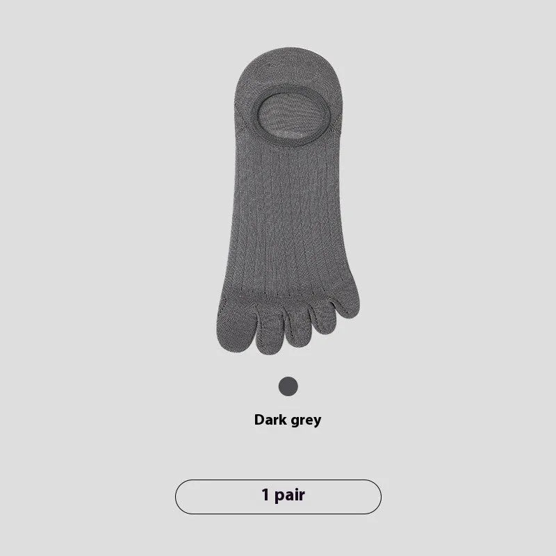 Men's five-finger invisible socks in modal fabric showing antibacterial and non-slip features