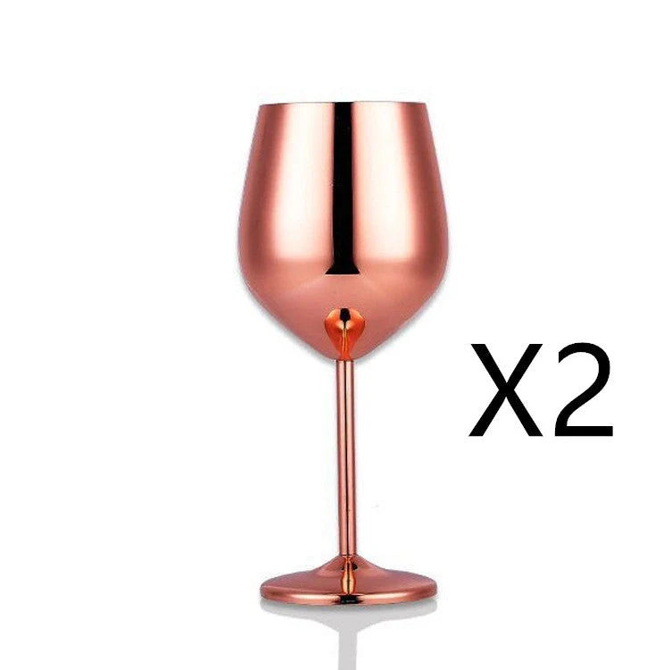 Stainless steel wine glass with golden finish and 520ml capacity